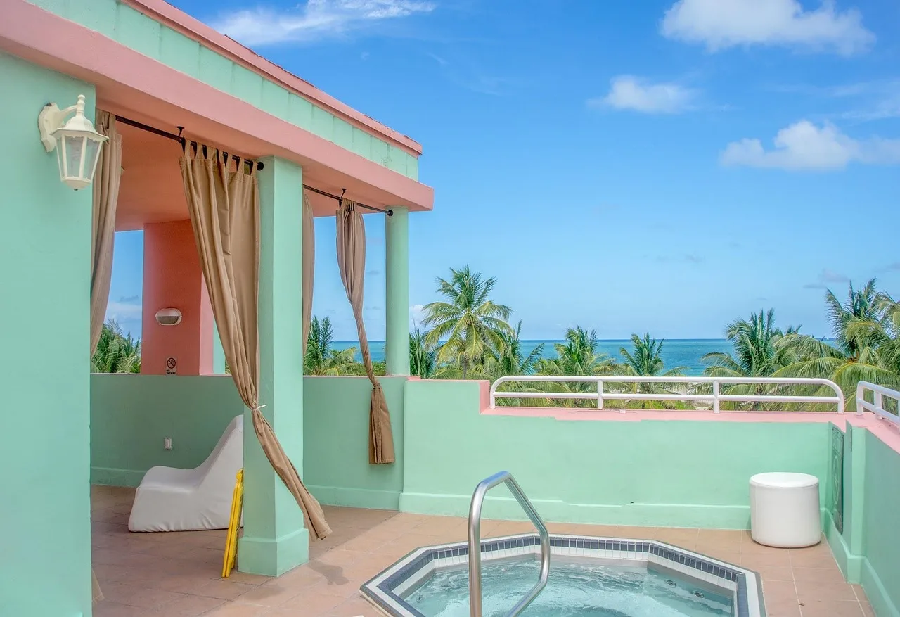 Can a hot tub sit on pavers?